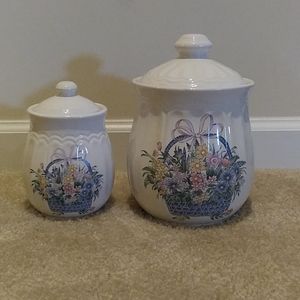 ⭐REDUCED⭐Flower basket canisters